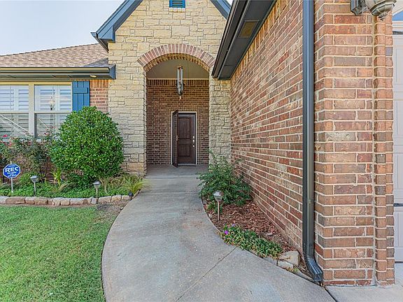 4th image of 3219 Terrace Park Trl