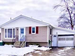 130 Steven Dr, Buffalo, NY 14227