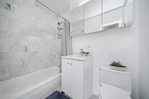 Rented by Living New York | media 9