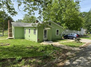 152 J E Morrow St, Forest City, NC 28043