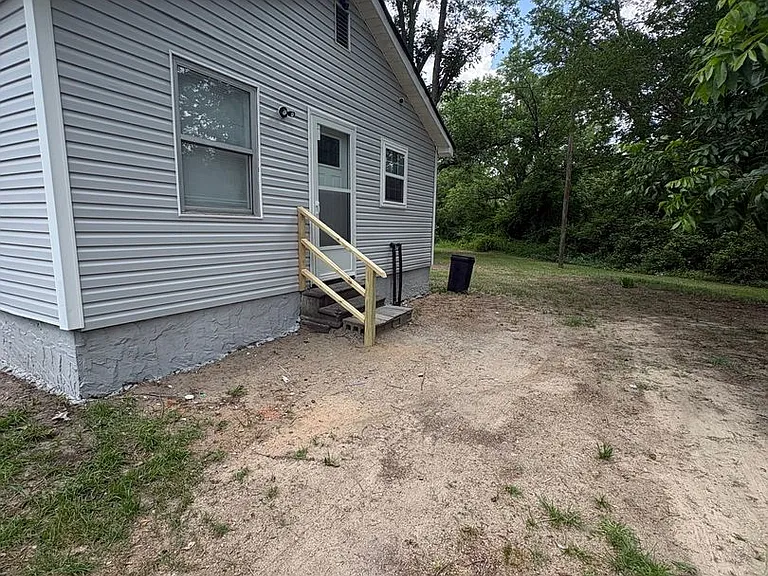 28180 Peach Orchard Rd — Photo 3