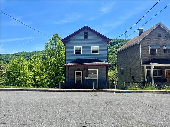 2nd image of 538 Woodvale Ave