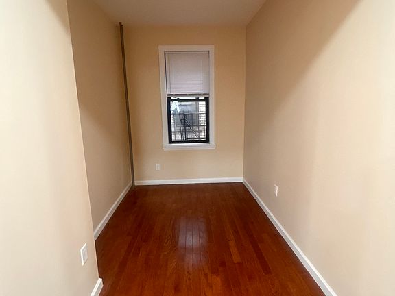 4th image of 2695 Kennedy Blvd #46