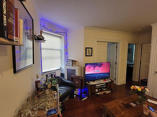 1st image of 26 E 105th St #2F