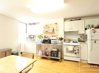 152 Conselyea St #2, Brooklyn, NY 11211