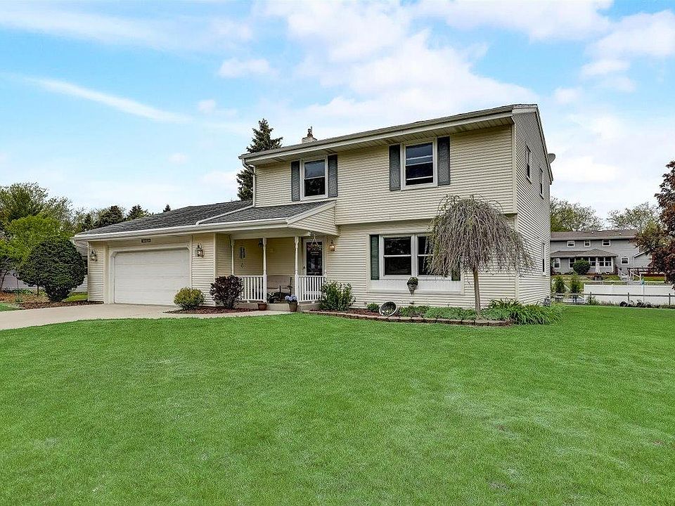 1st image of 1046 Revere Dr
