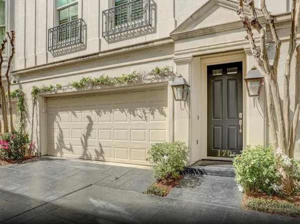170 Oak Place Dr #170, Houston, TX 77006