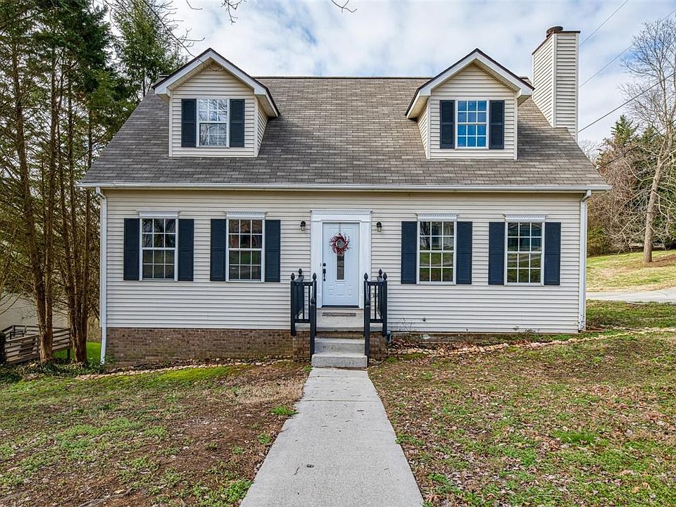 1st image of 2204 Orchard Meade Ln