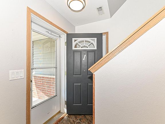 4th image of 7122 Fieldview DRIVE #1