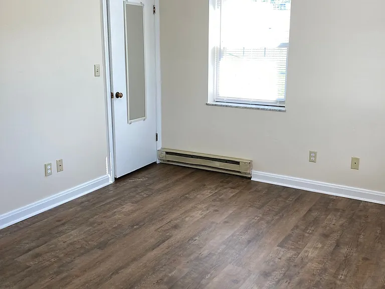 1102 Country Club Rd #1102A — Photo 10