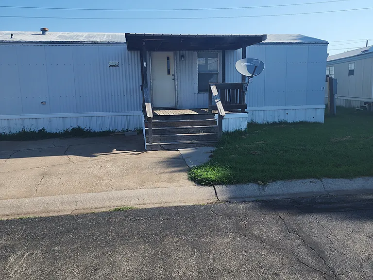 2900 N Union St #15 — Photo 5