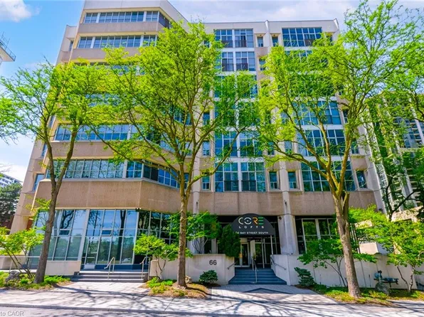 66 Bay St S #414, Hamilton, ON L8P 4Z6