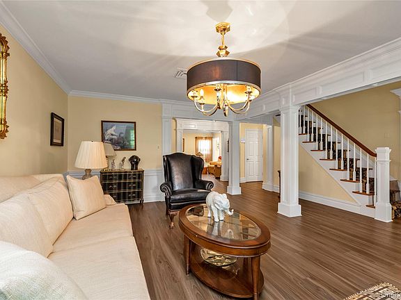 3rd image of 2 Sandpiper Lane