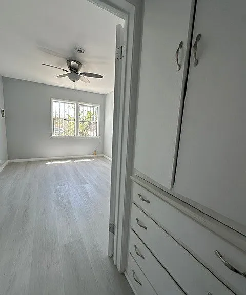 8811 S Budlong Ave — Photo 6