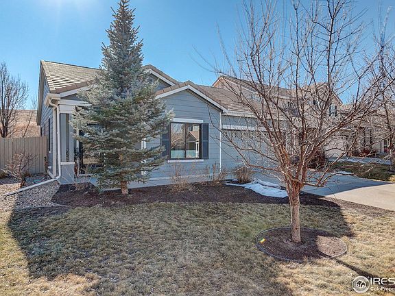 3rd image of 938 Maroon Peak Dr