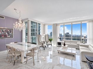 244 Biscayne Blvd, Miami, FL 33132