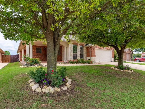 2108 Ravens Nest Dr, Fort Worth, TX 76177