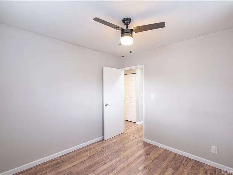 2833 Nacoma Pl — Photo 15