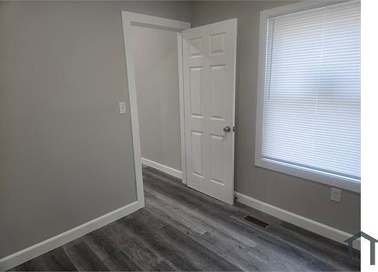 4th image of 1525 Locust St #2