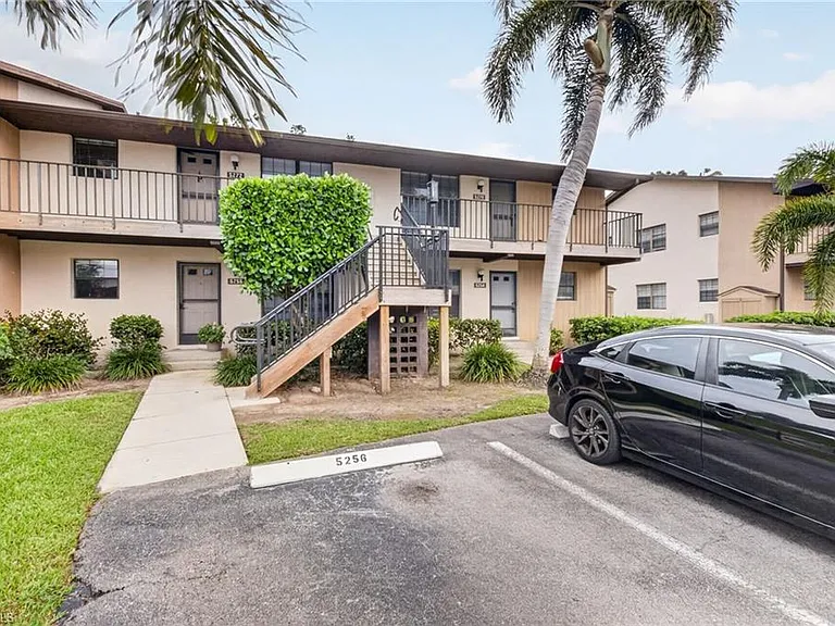 5270 Treetops Dr #J-201 — Photo 1