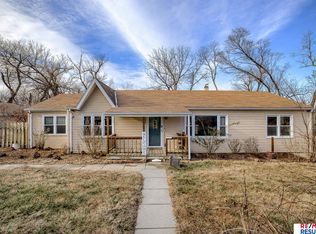 8520 Northridge Dr, Omaha, NE 68112