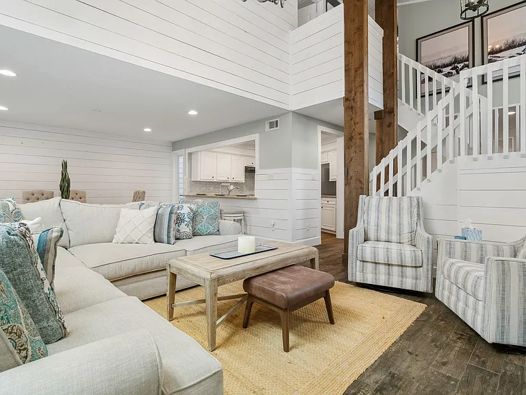 3203 Poe Dr — Photo 8