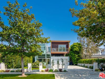 742 Via De La Paz, Pacific Palisades, CA, 90272