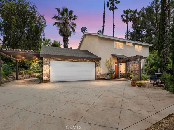 18846 Vicci St, Santa Clarita, CA 91351