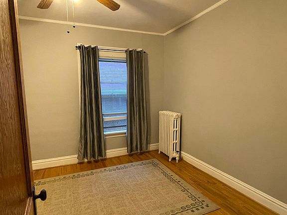Bedroom #1 pic1