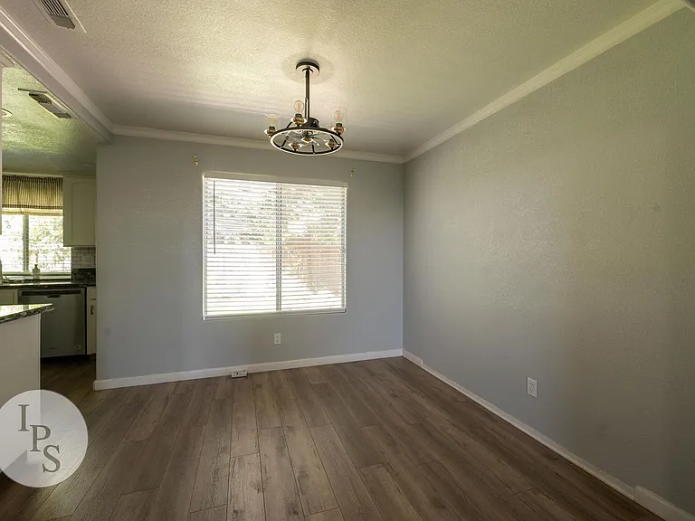 9471 N Whitehouse Dr — Photo 5