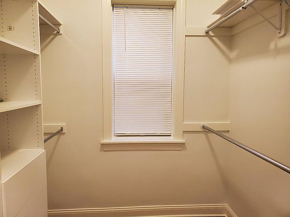 5th image of 3821 N Wilton Ave APT 3