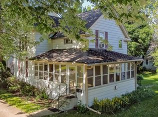 16 S Eagle St, Naperville, IL 60540