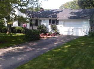 9 Beechwood Rd, Ipswich, MA 01938