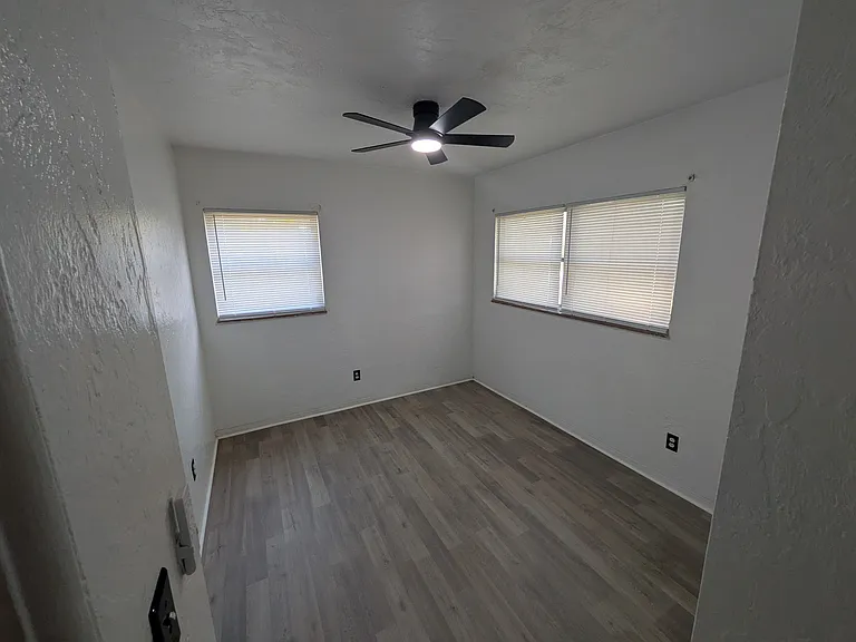 10981 Village Green Ave — Photo 19