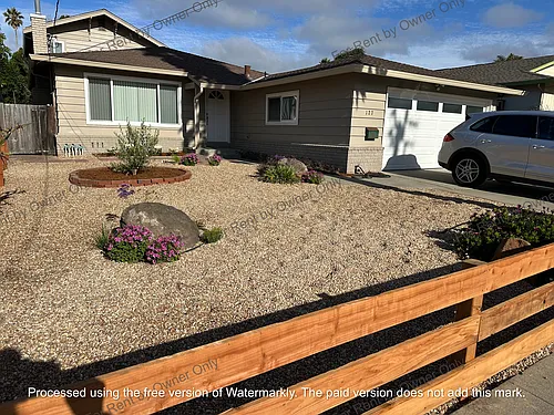 127 Getchell St Photo 1