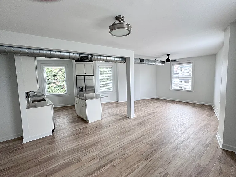 300 W Pike St #1 — Photo 1