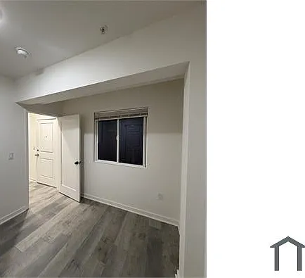 14243 Victory Blvd #ADU — Photo 9