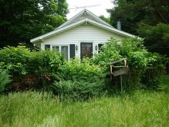 5647 Lovers Ln, Portage, MI 49002