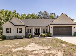 136 Maret Rd, Townville, SC 29689
