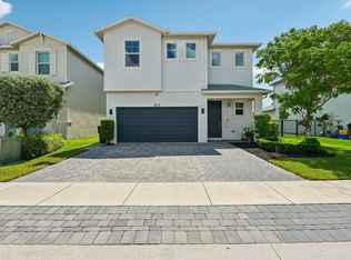 1910 Harding St, Lake Worth, FL 33460