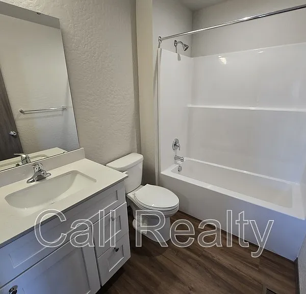 308 S Clinton Rd — Photo 12
