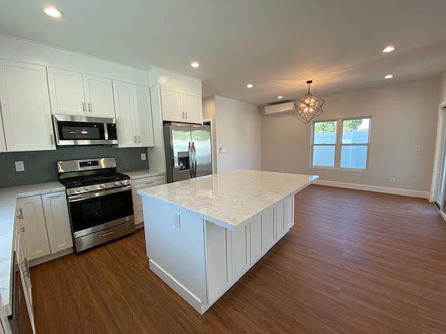 1st image of 2944 Gobat Ave #1