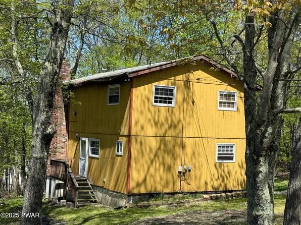 103 Stonehenge Rd, Milford, PA 18337