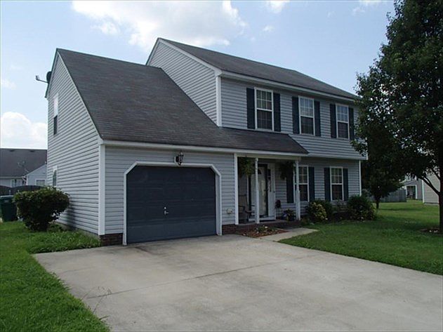 2nd image of 105 Pippin Dr