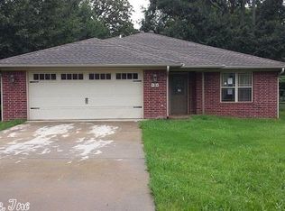 814 Hicks St, Lonoke, AR 72086
