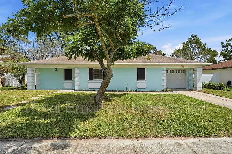 917 Alabama Woods Ln