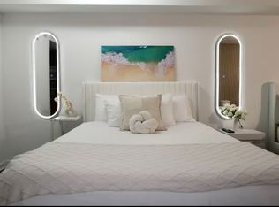 1200 Brickell Bay Dr APT 1810, Miami, FL 33131