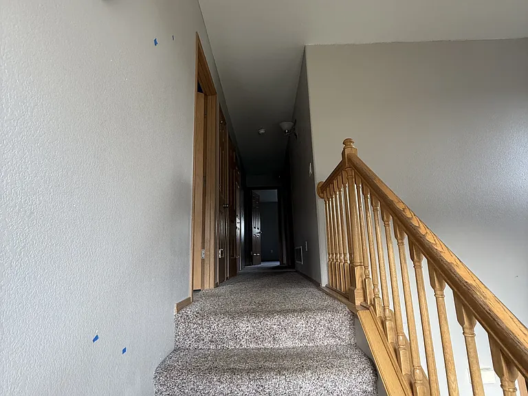 335 N Roy Cir — Photo 7