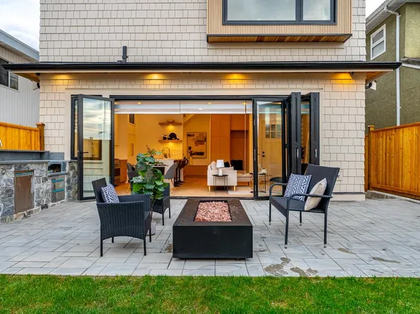 5355 Inverness St #2, Vancouver, BC V5W 3P2