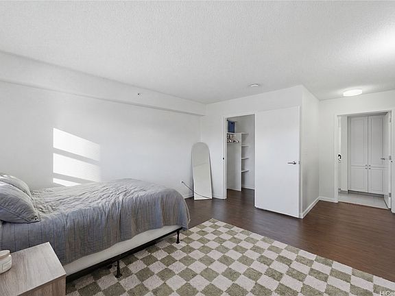 4th image of 801 South St APT 1723